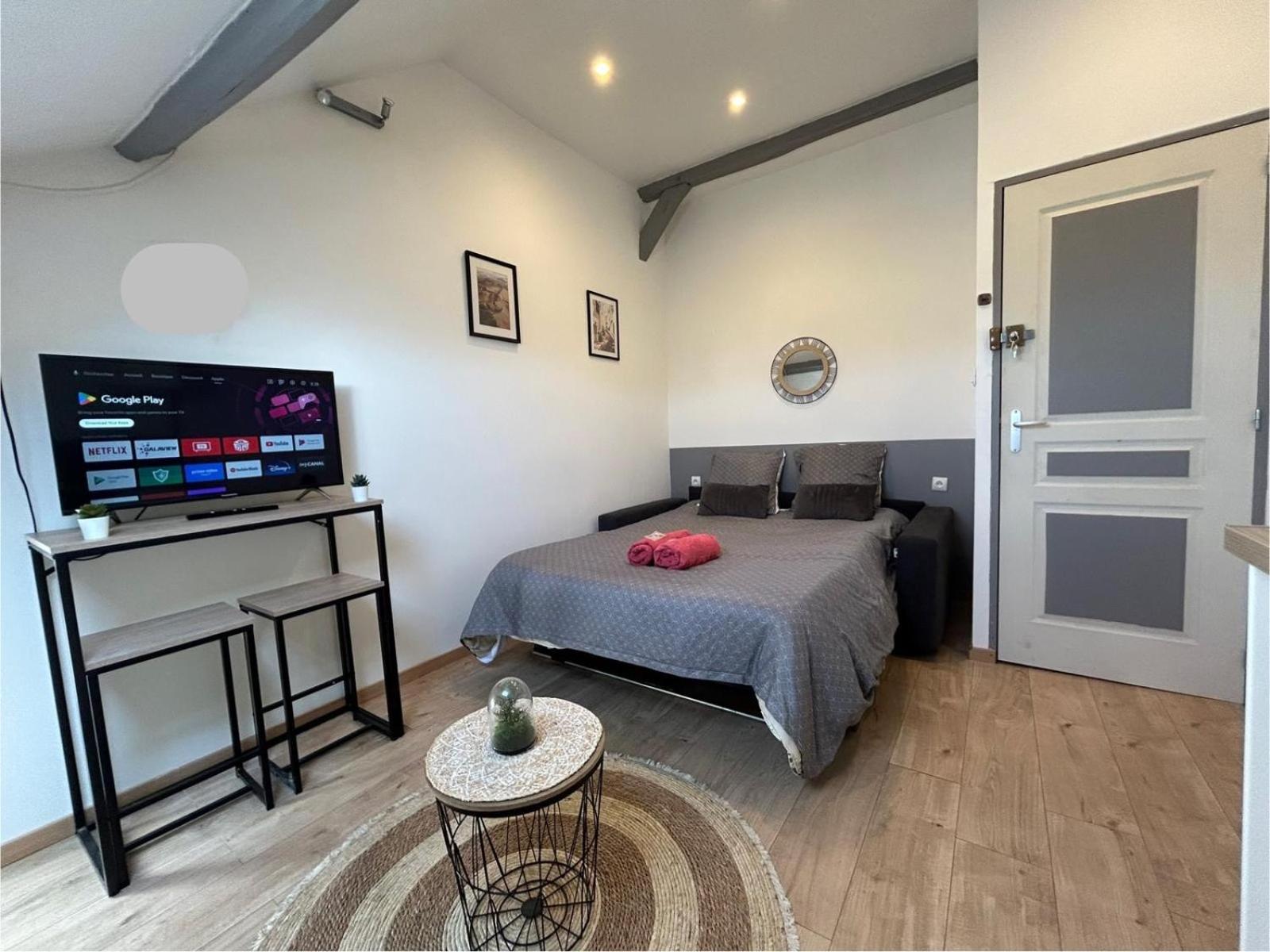 Au Bouquet Troyen - Wifi - Calme Et Tranquillite Daire Troyes Dış mekan fotoğraf